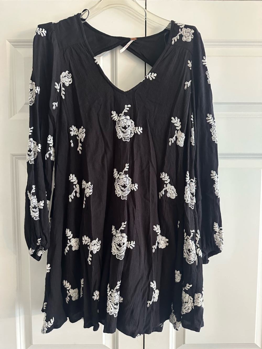 Free People Black Embroidered Floral Tunic Dress with White Accents. Size Small